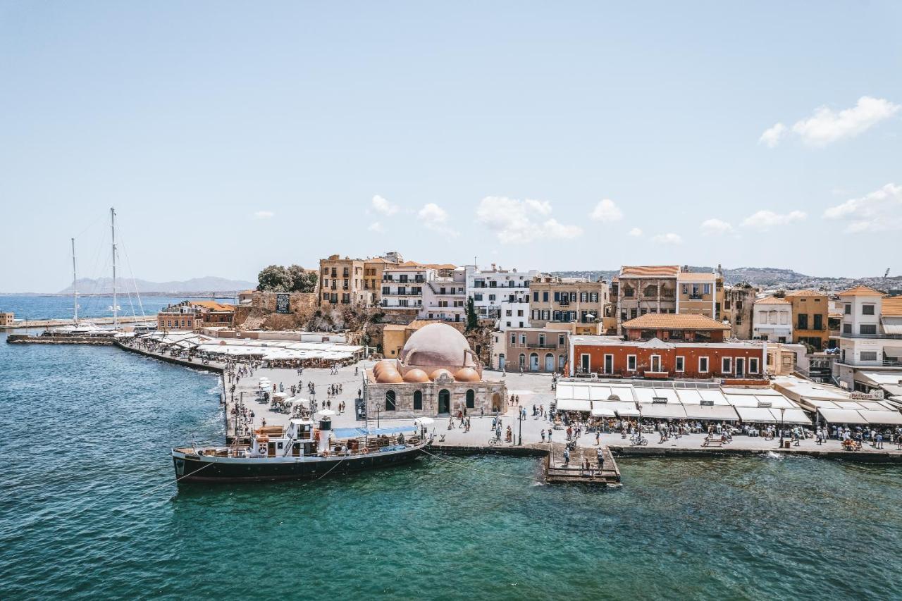 Azade Chania * Hanya