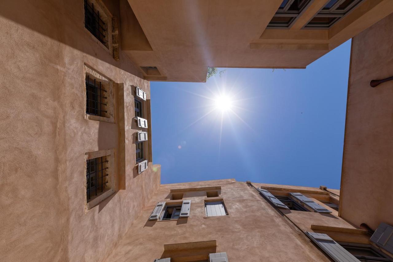 Otel Azade Chania *
